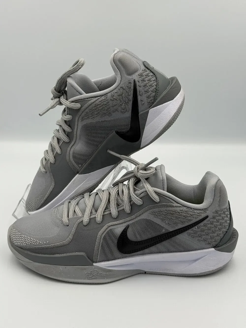 Nike Giannis Immortality 4 Youth Size 6 Gray Black Basketball Shoes